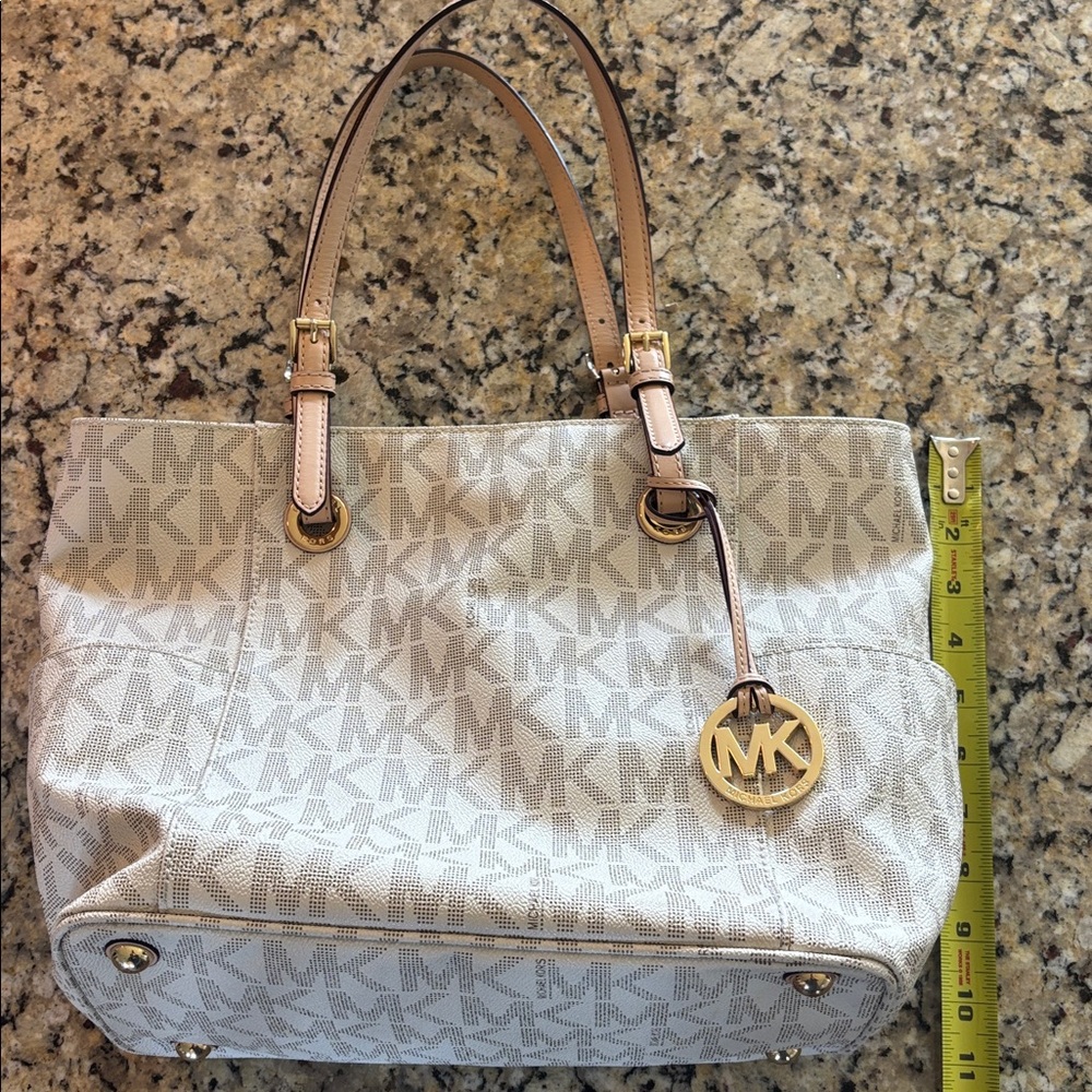 Michael Kors Monogram Tote - Picture 11 of 12